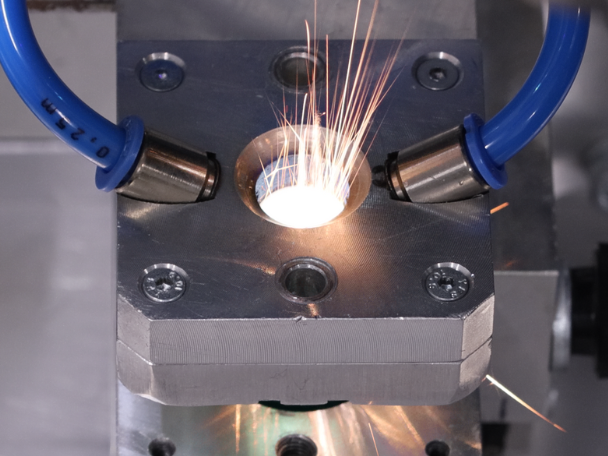 Intelligent Laser Welding and Processing.